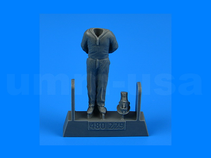 AB480229 Kriegsmarine WWII Ceremony - Sailor for U-Boat Type VIIC 1/48